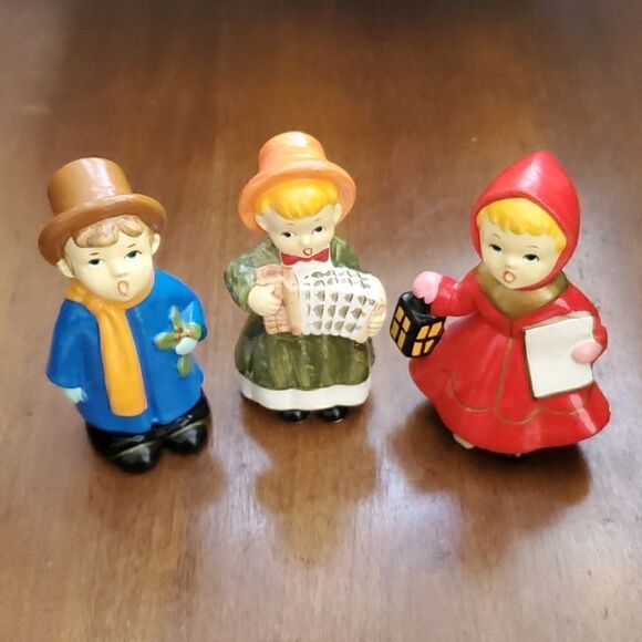 Set of 3 Ceramic Christimas Carolers - Picture 2 of 12